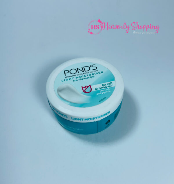 POND'S Light Moisturizer